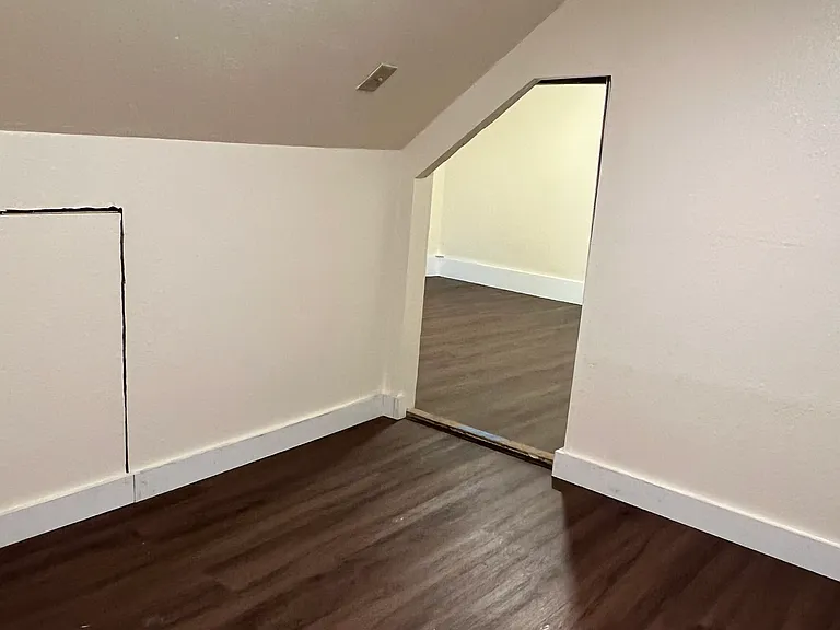 2575 Lee St SE — Photo 18
