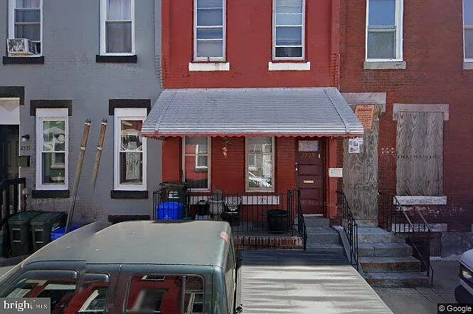 2329 N Colorado St photo 1