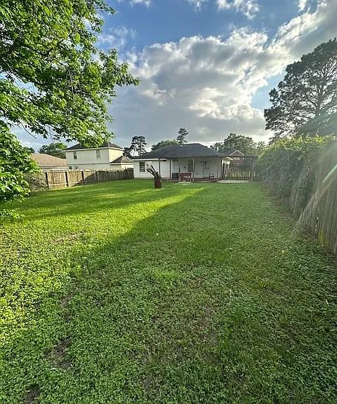 13972 Buckskin Dr — Photo 16