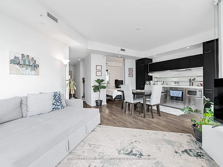 45 Charles St E #1801 — Photo 10