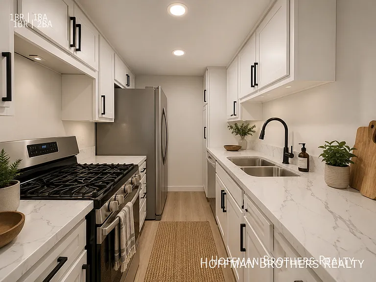 12235 Magnolia Blvd #102 — Photo 2