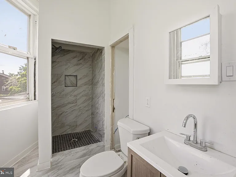 6012 Ridge Ave #5 — Photo 14