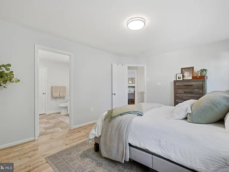 11431 Westmont Ct — Photo 50