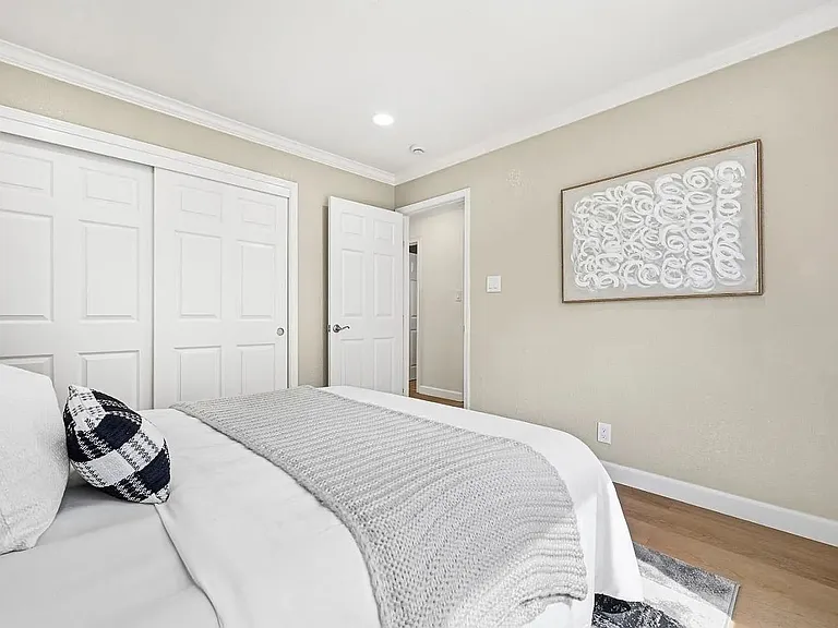 35883 Vinewood St — Photo 17