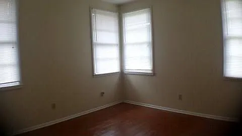4736 Saint Anthony Ave — Photo 18