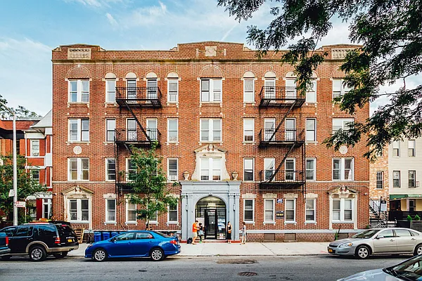Rented by Nooklyn NYC LLC | media 40