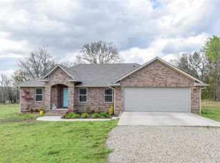 475261 E 1097 Rd, Muldrow, OK 74948