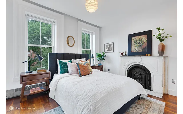 Sold by Douglas Elliman | media 4