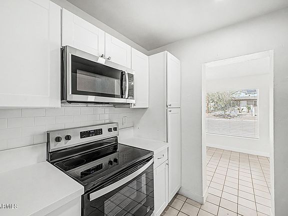 5th image of 10845 N 15TH Avenue
