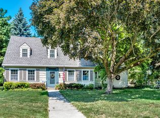 2224 Mount Curve Ave, Saint Joseph, MI 49085