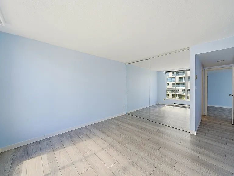 1500 Howe St #902 — Photo 11