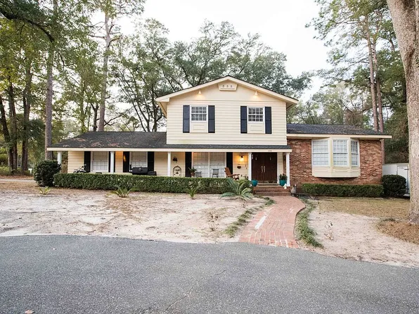 1606 Twin Lakes Dr, Bainbridge, GA 39819