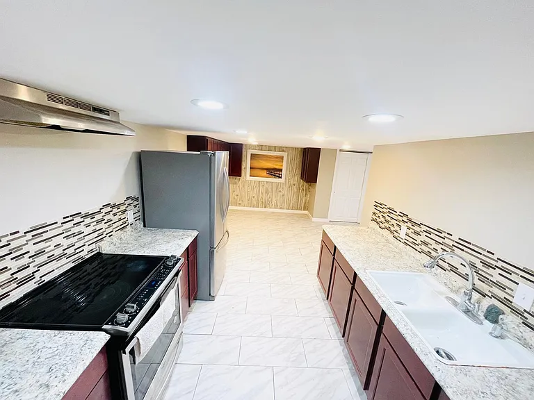 14376 Dorsey Mill Rd — Photo 16