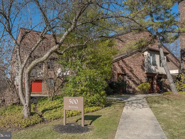 503 Mountainview Dr, Chesterbrook, PA 19087