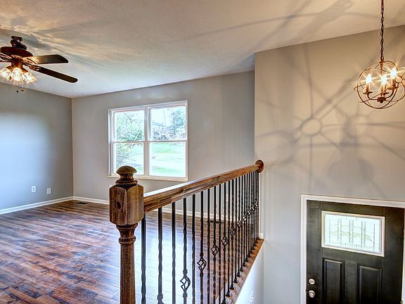 3rd image of 7417 Sideoats Dr