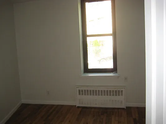 Rented by Bedford Brownstone Realty | media 24