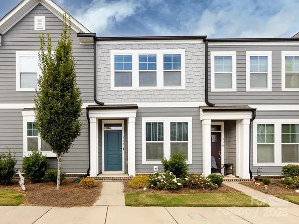 334 Ladybird Ln, Pineville, NC 28134