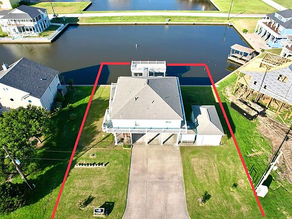 3rd image of 1070 Waterways Dr