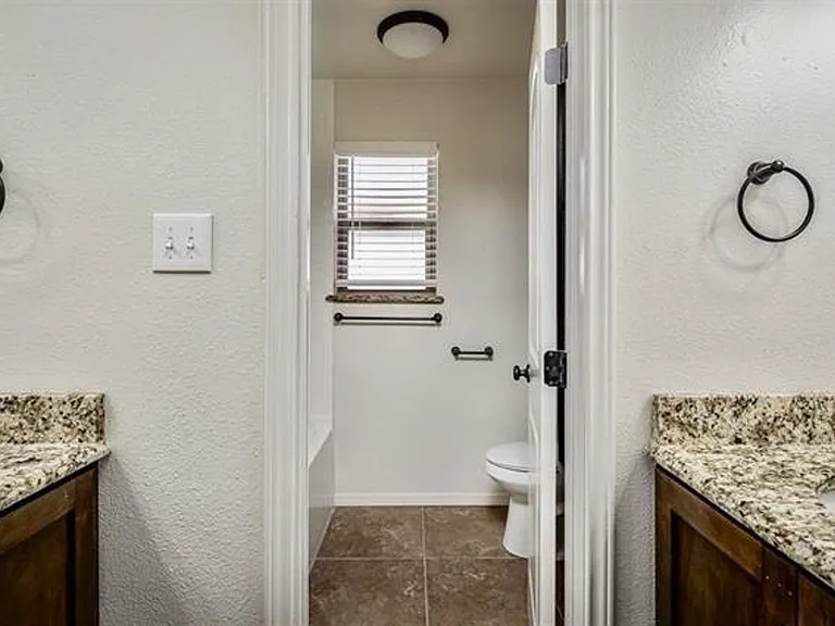 111D Rhonda St — Photo 16
