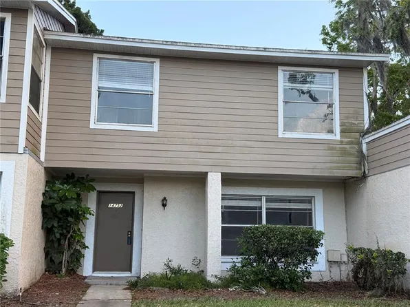 14752 Morning Dr, Lutz, FL 33559