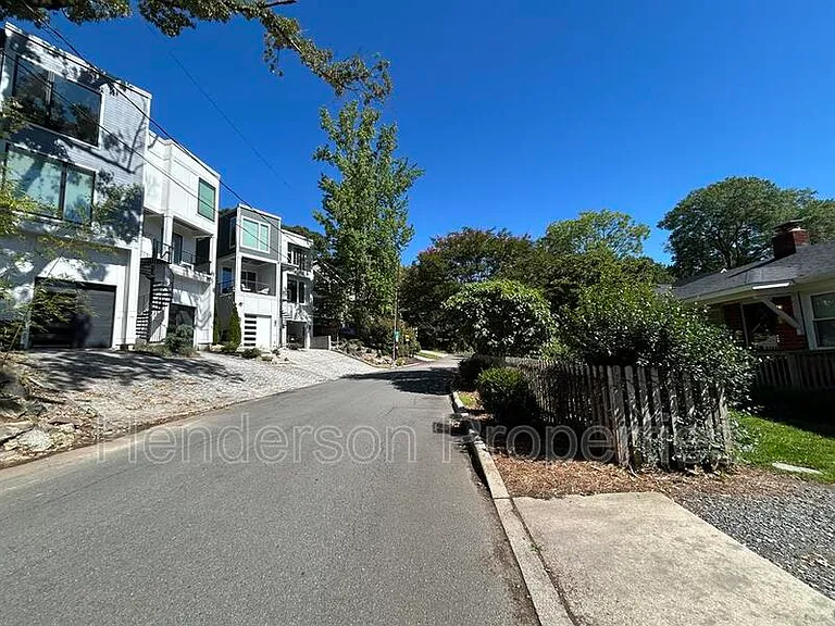 1526 Landis Ave — Photo 20