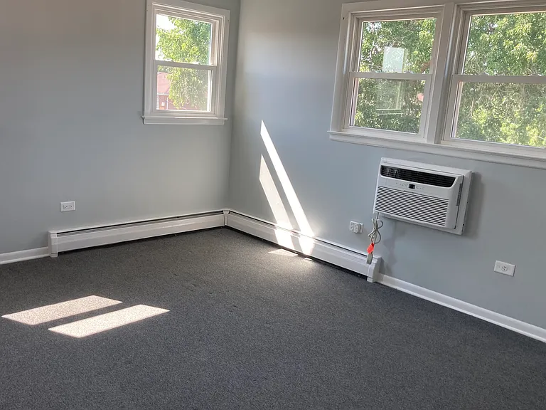 1084 Arnold Ct #2 — Photo 11