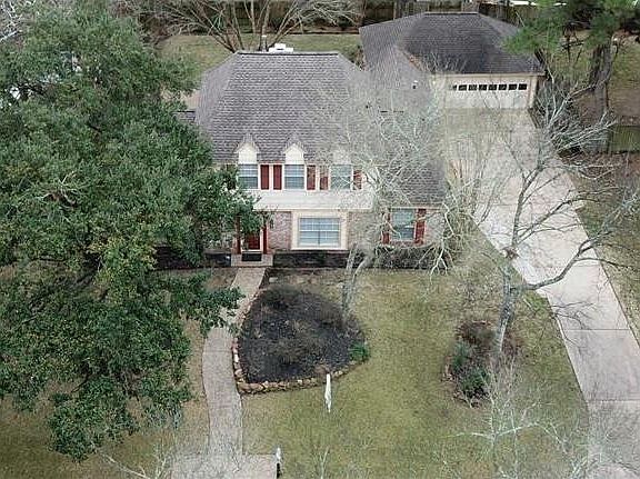 3rd image of 11911 Moorcreek Dr