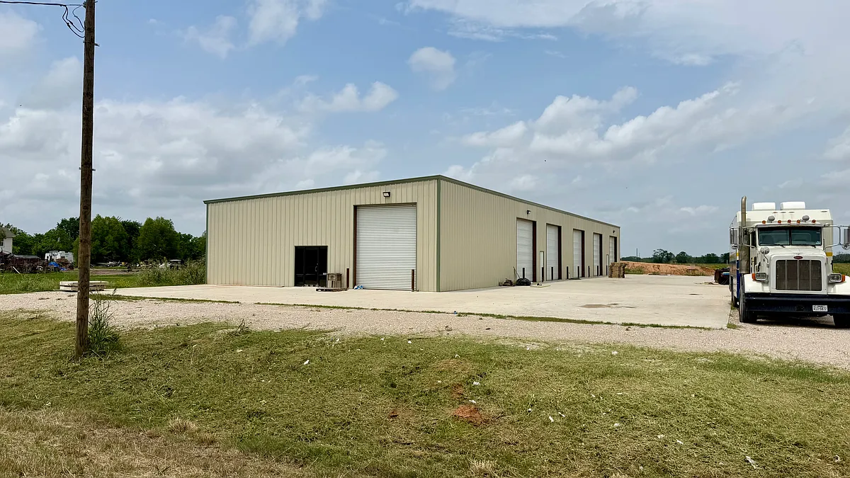 Building Photo - 3366 Randon Dyer Rd