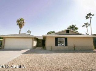 2827 E Laurel Ln, Phoenix, AZ 85028