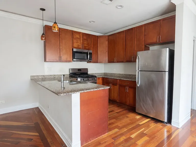 2037 W Touhy Ave #2 — Photo 2