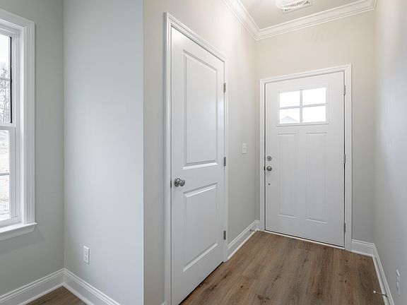 3rd image of 447 Minnis Rd NE