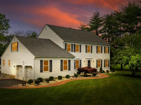 77 Ridgeview Dr, Montgomery Twp., NJ 08502