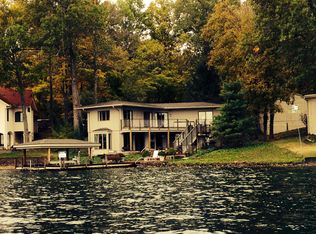 11300 W Maple Dr, Columbus, IN 47201