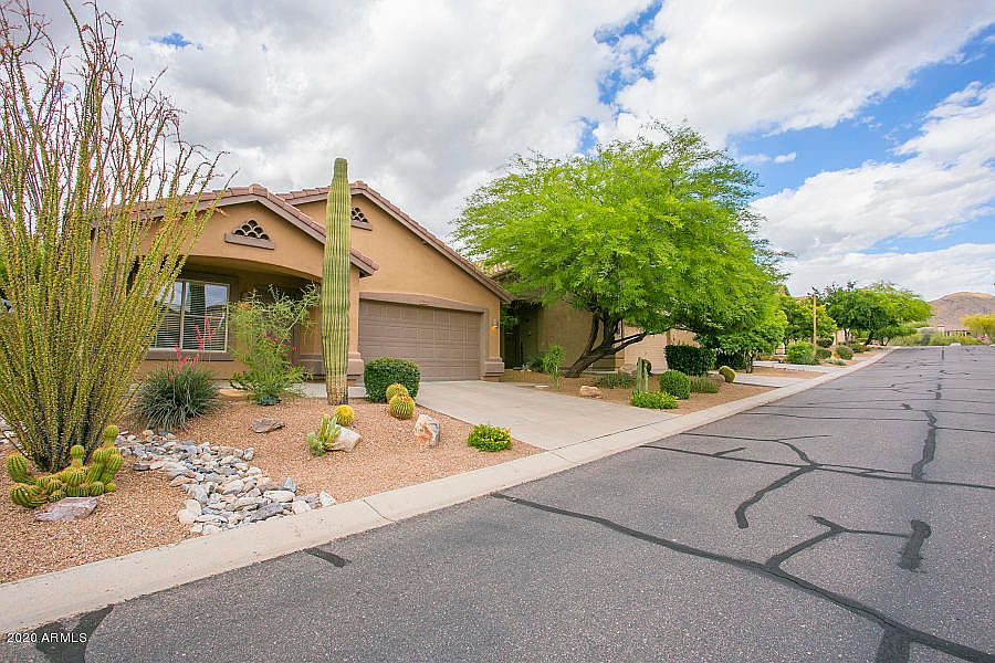 1st image of 10448 E Hillery Dr