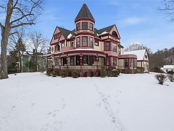 42nd image of 160 Cuyler St