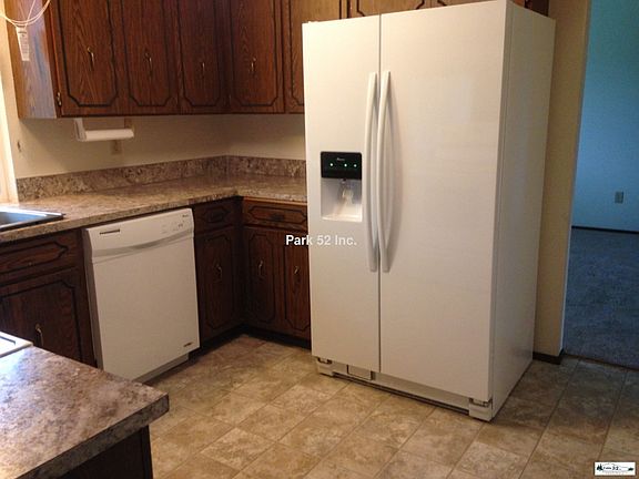 3rd image of 817 135th St E