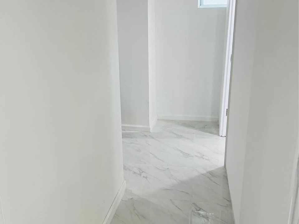 1st image of 14526 177th Pl #1