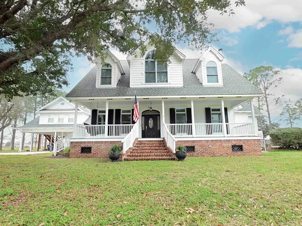 528 Saint George Rd, Schriever, LA 70395