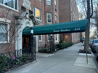 Gracie Gardens at 515 East 89th Street in Yorkville
