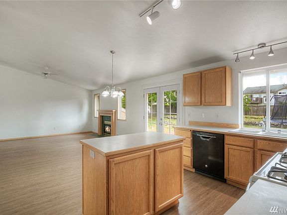 4th image of 20209 81st Avenue Ct E