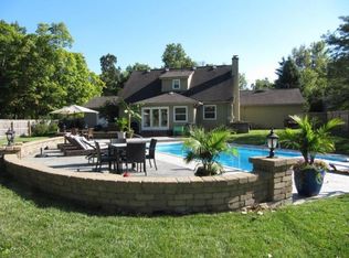 5574 Hensel Woods Rd, Gahanna, OH 43230