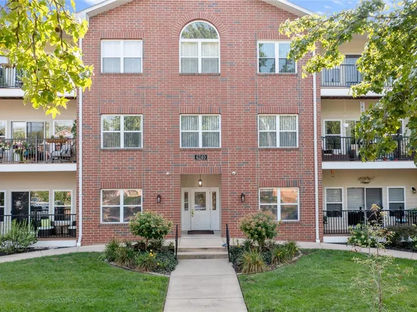 6240 Sunshine Dr APT 3E, Saint Louis, MO 63109