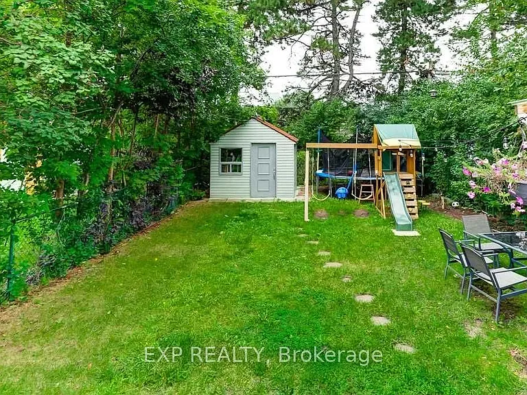 72 Billington Cres #UPPER — Photo 29