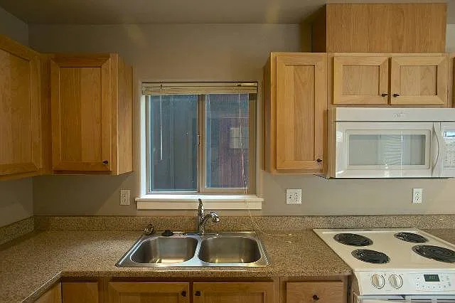 #6 - Kitchen #6 - Kitchen