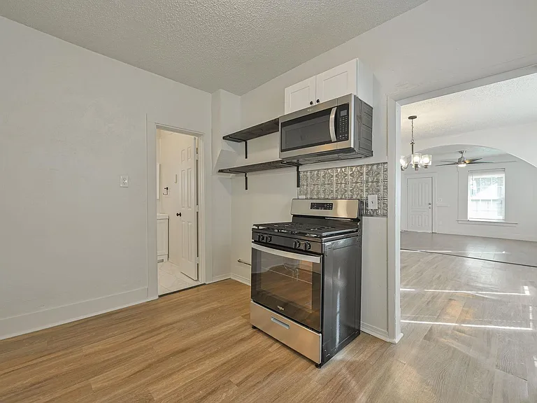 607 N Evans Ave — Photo 14