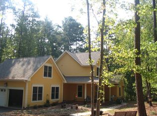 6005 Meadow Run Ct, Chapel Hill, NC 27516