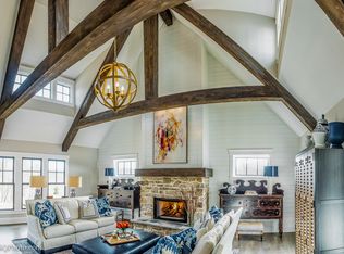 8250 Poplar Way, Chagrin Falls, OH 44023