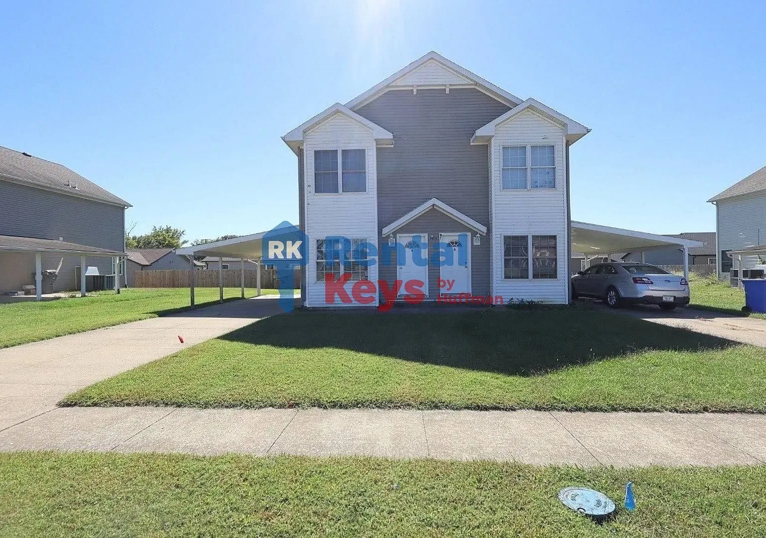 Heim Road Townhomes — Photo 1