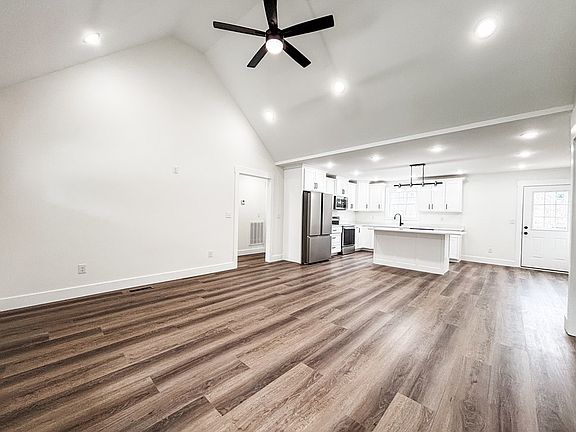 5th image of 980 Cavender Rd SE