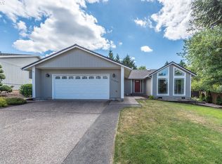 11869 SE Southern Lites Dr, Happy Valley, OR